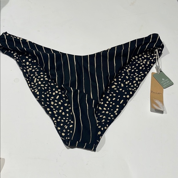 🎉 Swim systems NWT xl Tan Stripe Bikini Bottom reversible $68 black sand - Picture 1 of 4
